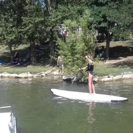 Zecamping 3 Dog Friendly Avec Piscine Au Bord Du De La Thesauque Nailloux