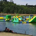 Zecamping 3 Dog Friendly Avec Piscine Au Bord Du De La Thesauque Nailloux