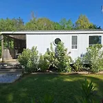 Zecamping 3 Dog Friendly Avec Piscine Au Bord Du De La Thesauque Dağ evi Nailloux