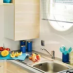 Zecamping 3 Dog Friendly Avec Piscine Au Bord Du De La Thesauque *