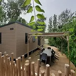 Zecamping 3 Dog Friendly Avec Piscine Au Bord Du De La Thesauque Dağ evi Nailloux