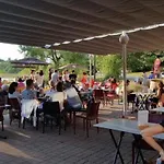 Zecamping 3 Dog Friendly Avec Piscine Au Bord Du De La Thesauque *