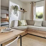 Zecamping 3 Dog Friendly Avec Piscine Au Bord Du De La Thesauque Dağ evi Nailloux