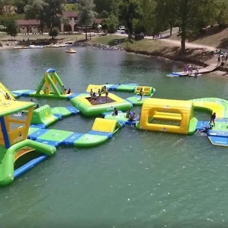 Zecamping 3 Etoiles Dog Friendly Avec Piscine Au Bord Du De La Thesauque Nailloux