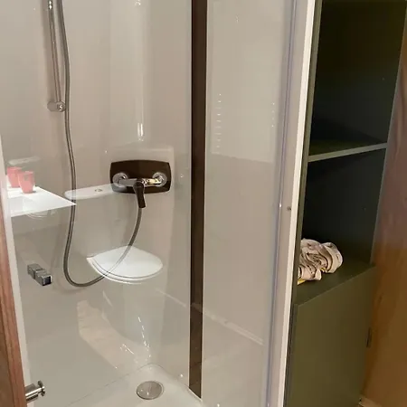Chalet ZEcamping 3 dog friendly avec piscine au bord du lac de la Thésauque *