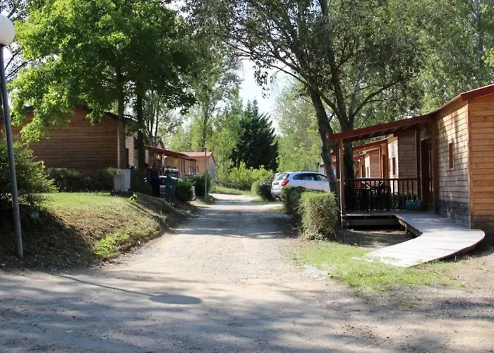 Chalet Chalet 3 étoiles - Piscine - ccaaaef